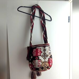 Colombian Mochila Woven Geometric Patterned Shoulder Bag Red White Black Brown